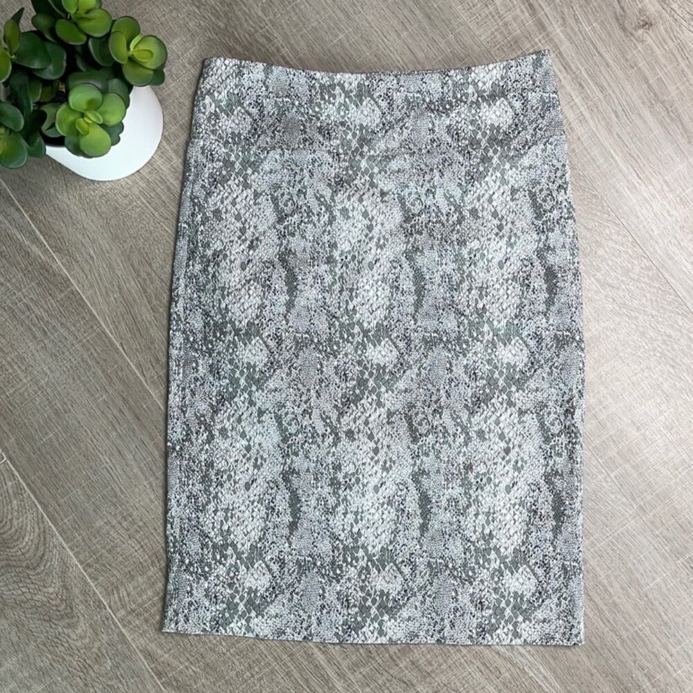MARGARET M Women's Gray White Faux Snakeprint Pencil Skirt Size Small